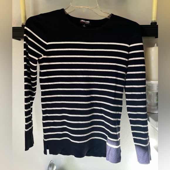 Women’s sweater.  Size small.  Color is dark blue and white - Picture 1 of 3